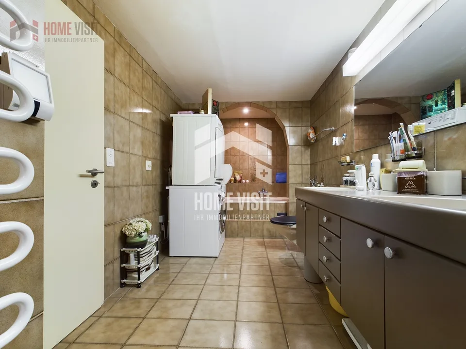 In Love with Detail - Townhouse with Character & Expansion Potential