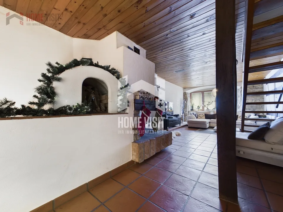In Love with Detail - Townhouse with Character & Expansion Potential
