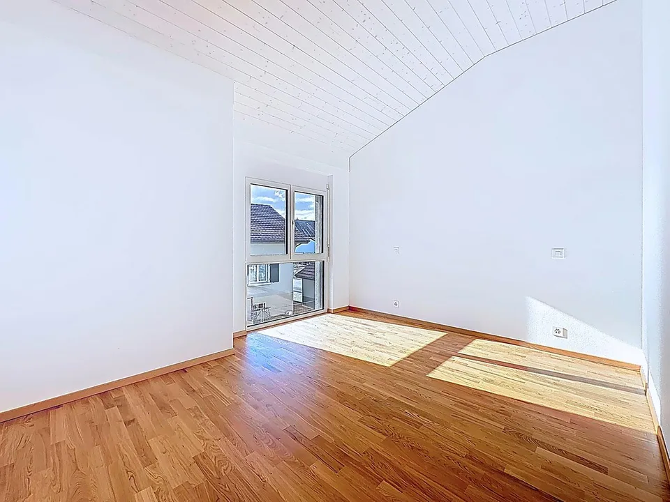 Villa bifamiliale avec 7 chambres et jardin