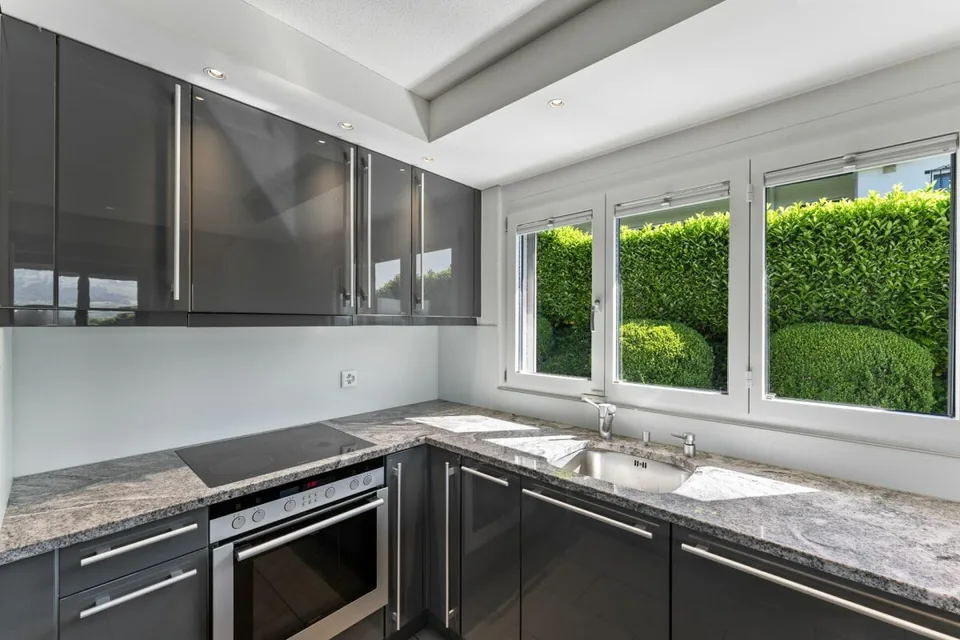 LIVING IN A PRIVILEGED LOCATION WITH A VIEW - SINGLE-FAMILY HOUSE IN BAAR