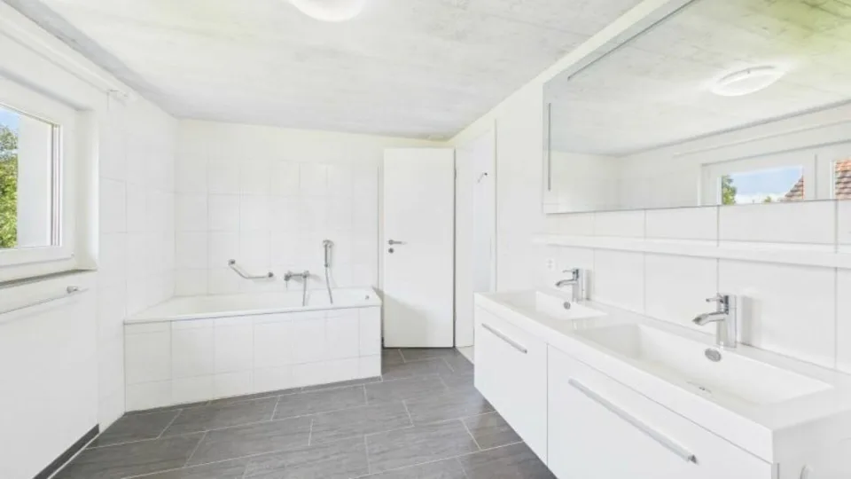 Viele Nutzungsmöglichkeiten mit 7.5 - Zimmer