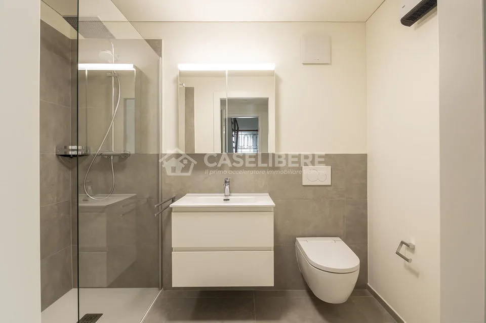 NEUE 2.5 ZIMMER IM OBEREN STOCK