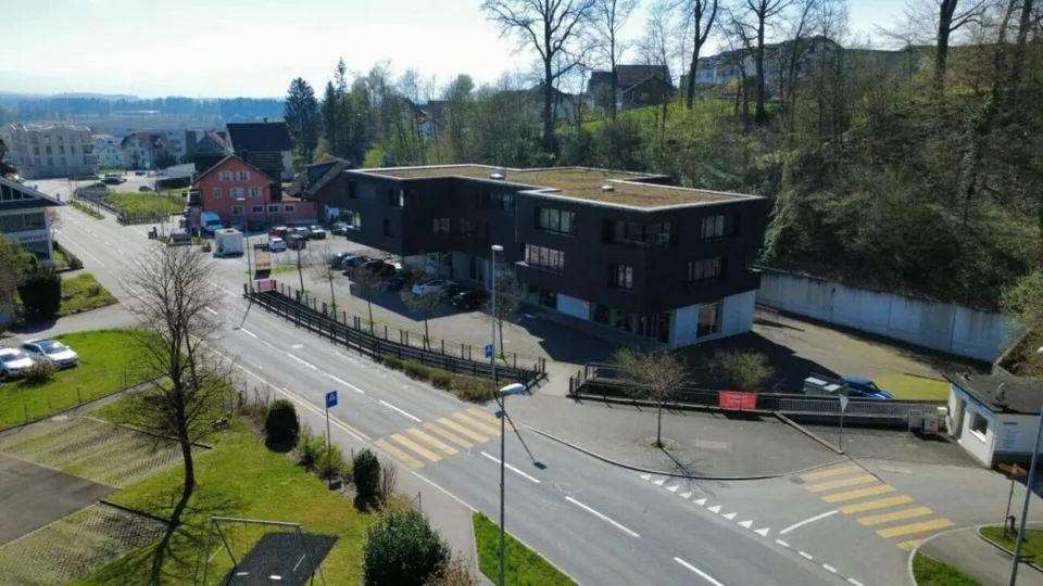 Stilvoll arbeiten: Ihr 37 m² Gewerberaum mit Empfangsbereich im ,,Gwand'' Merenschwand