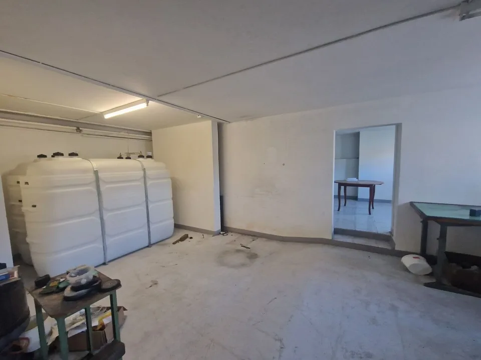 Fabbrica con 2 appartamenti in vendita a Courfaivre