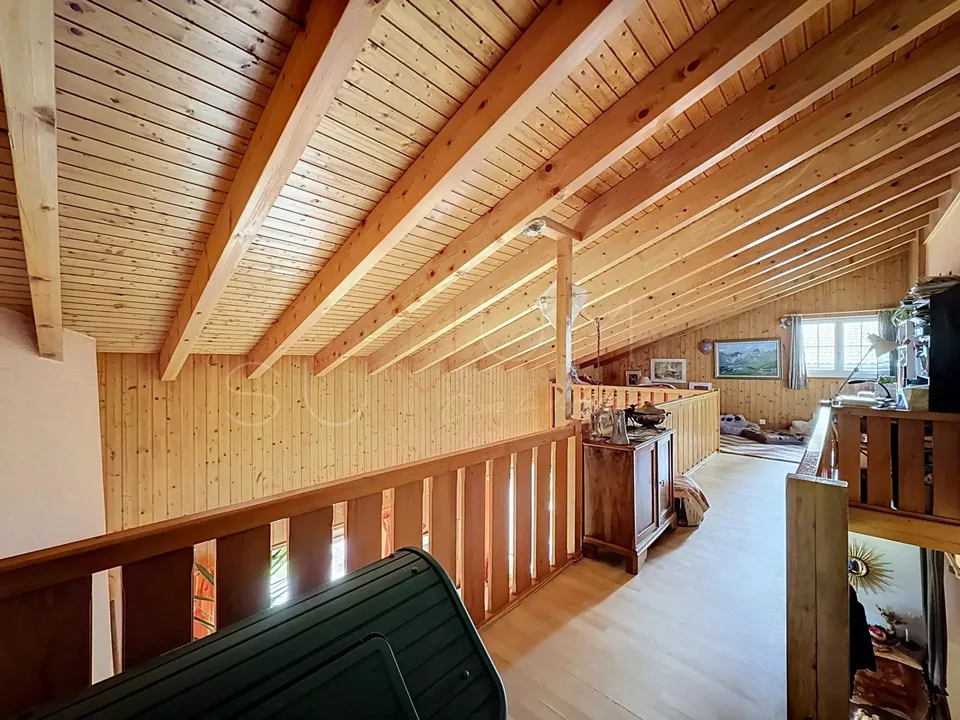 Un chalet, un'area boschiva privata, uno stile di vita – Prafirmin, Savièse