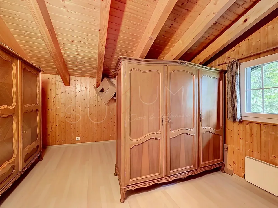 Un chalet, un'area boschiva privata, uno stile di vita – Prafirmin, Savièse