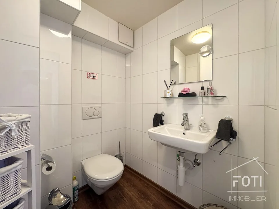 Boutique for Sale with Large Area in Aigle