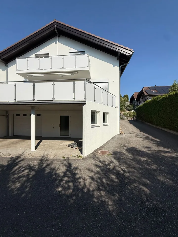 Casa angolare in vendita nel parco naturale idilliaco di Gantrisch