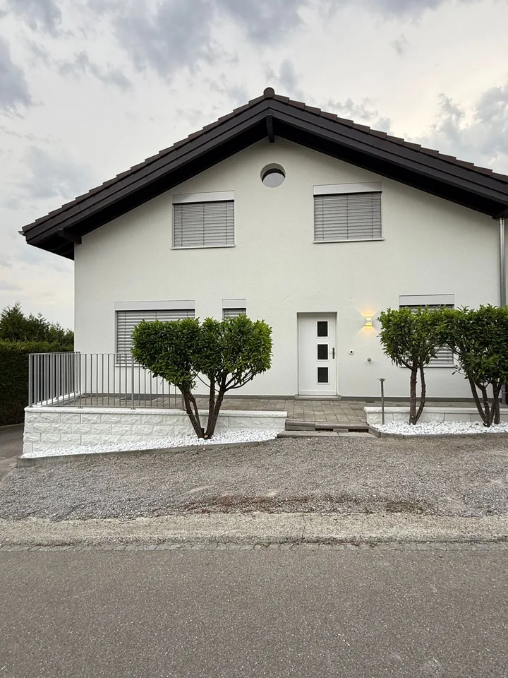 Casa angolare in vendita nel parco naturale idilliaco di Gantrisch