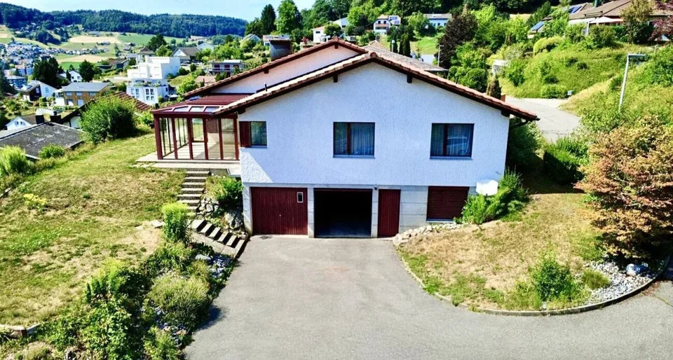 Maison individuelle dans un endroit calme avec une vue lointaine!