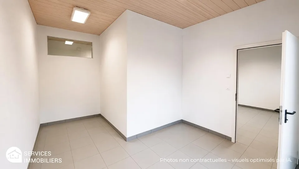 Local commercial lumineux très bien situé