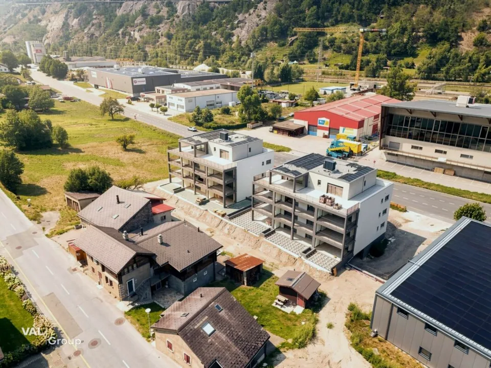 First occupancy penthouse apartment with mountain panorama