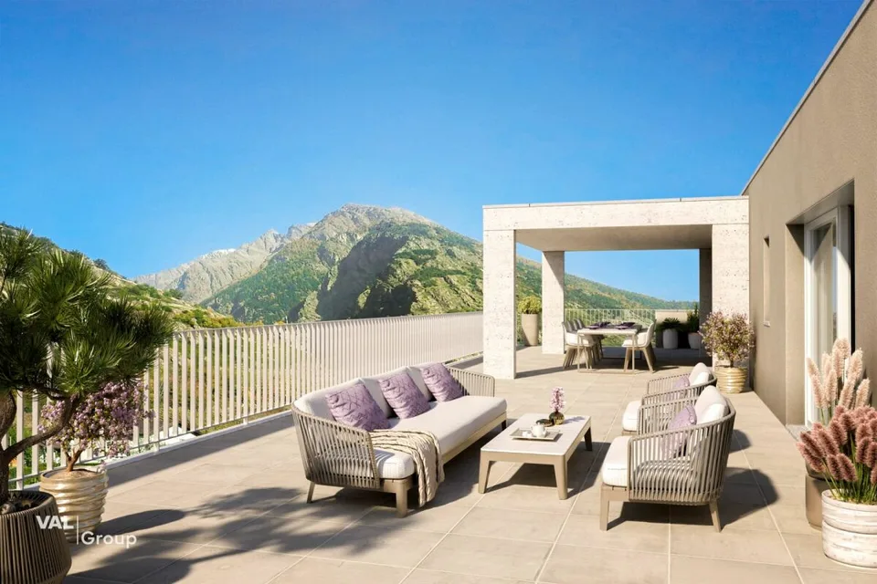 First occupancy penthouse apartment with mountain panorama