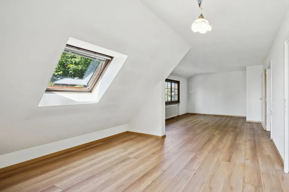 Maison individuelle de 5 pièces sur un grand terrain à Blonay VD avec vue sur le lac et les montagnes