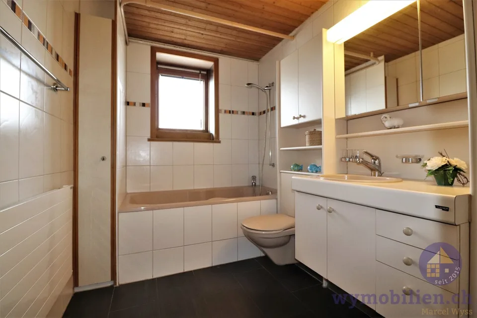 4.5 Rooms - central in Kirchberg!