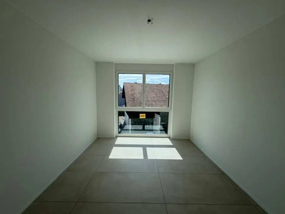 Modern, nearly new 4.5-room apartment for rent in Therwil
