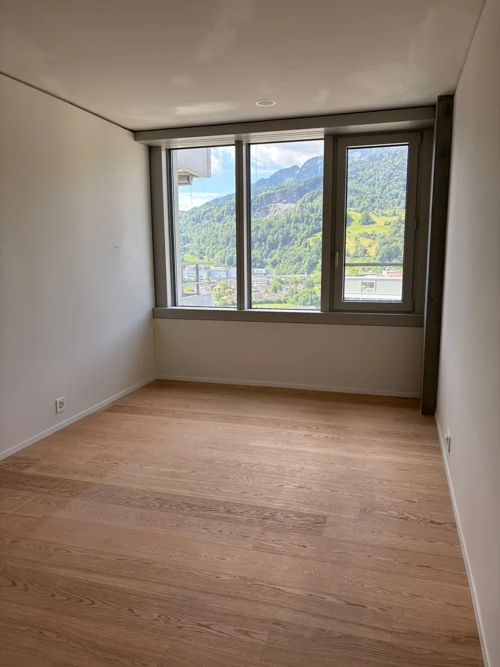 Libertà sopra i tetti di Kriens - abitazione esclusiva al 19° piano