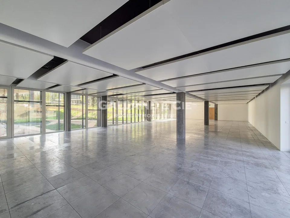 Bureau de 282m2