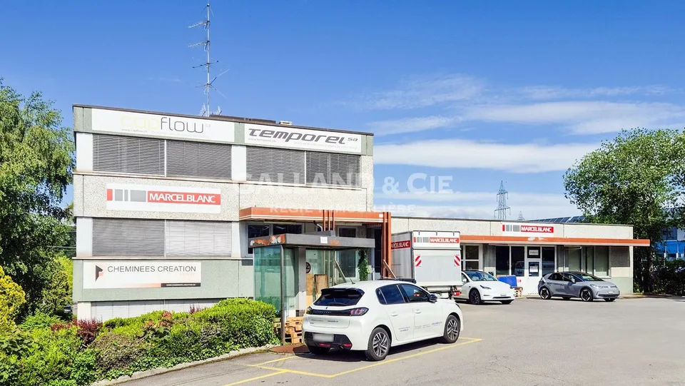 Locaux commerciaux au rez