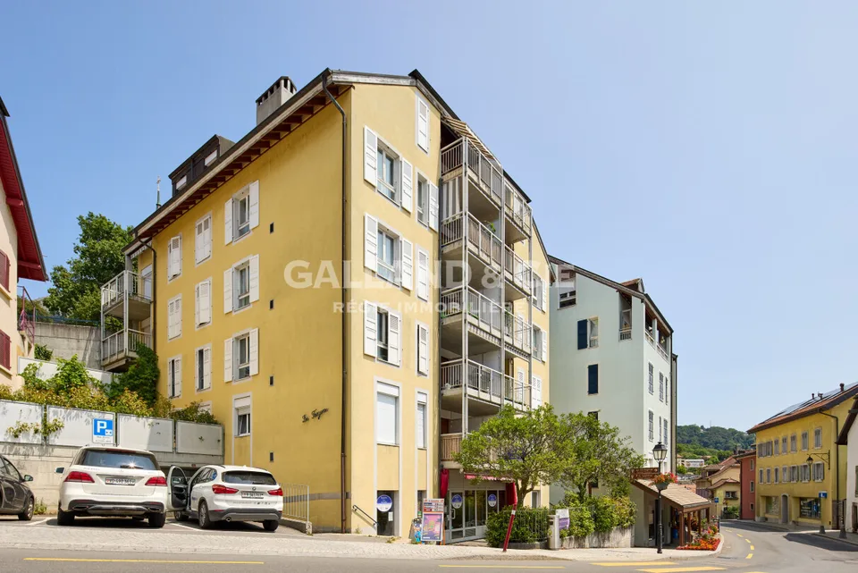 Surface commerciale au rez-de-chaussée de 150 m2 !