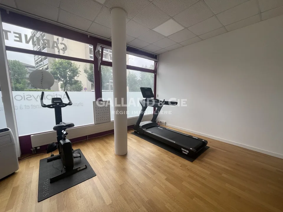 Commercial premises on the ground floor.