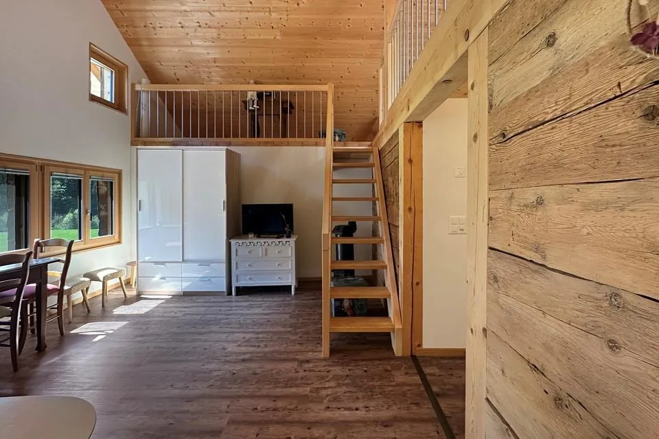 Un Bijou dans les Montagnes : Maison Résidentielle Rénovée avec Amour avec Charme Unique & Possibilité de B&B