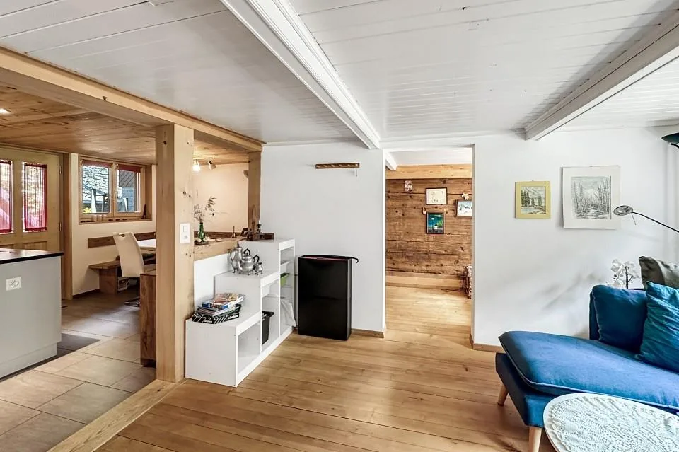 Un Bijou dans les Montagnes : Maison Résidentielle Rénovée avec Amour avec Charme Unique & Possibilité de B&B