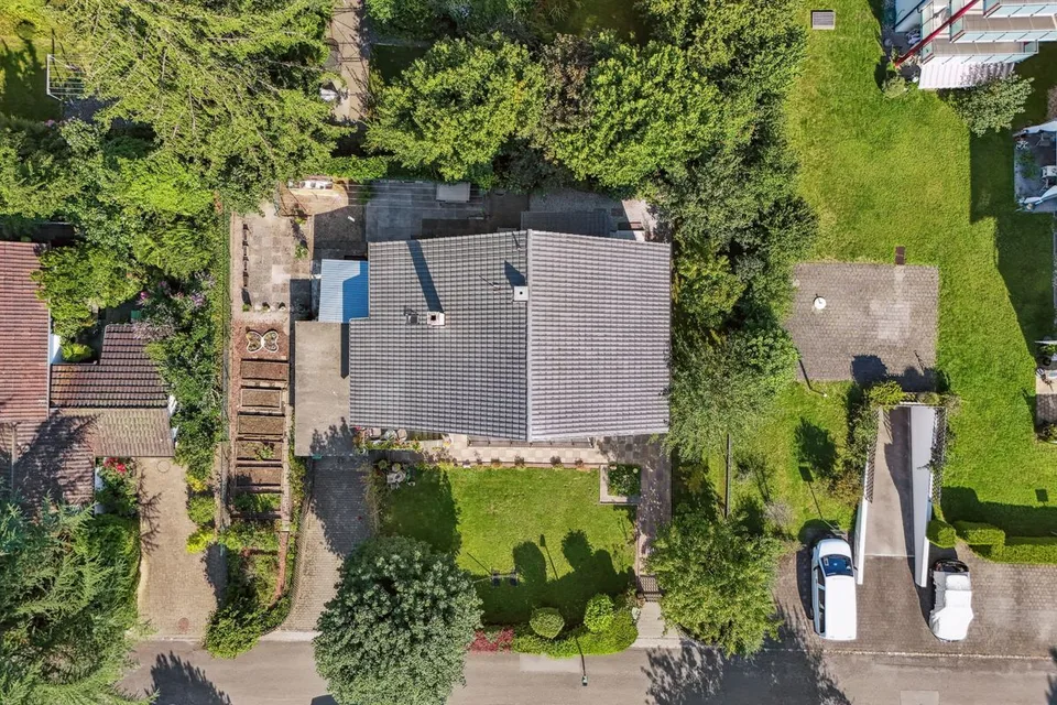 Detached house with dream garden and space for ideas