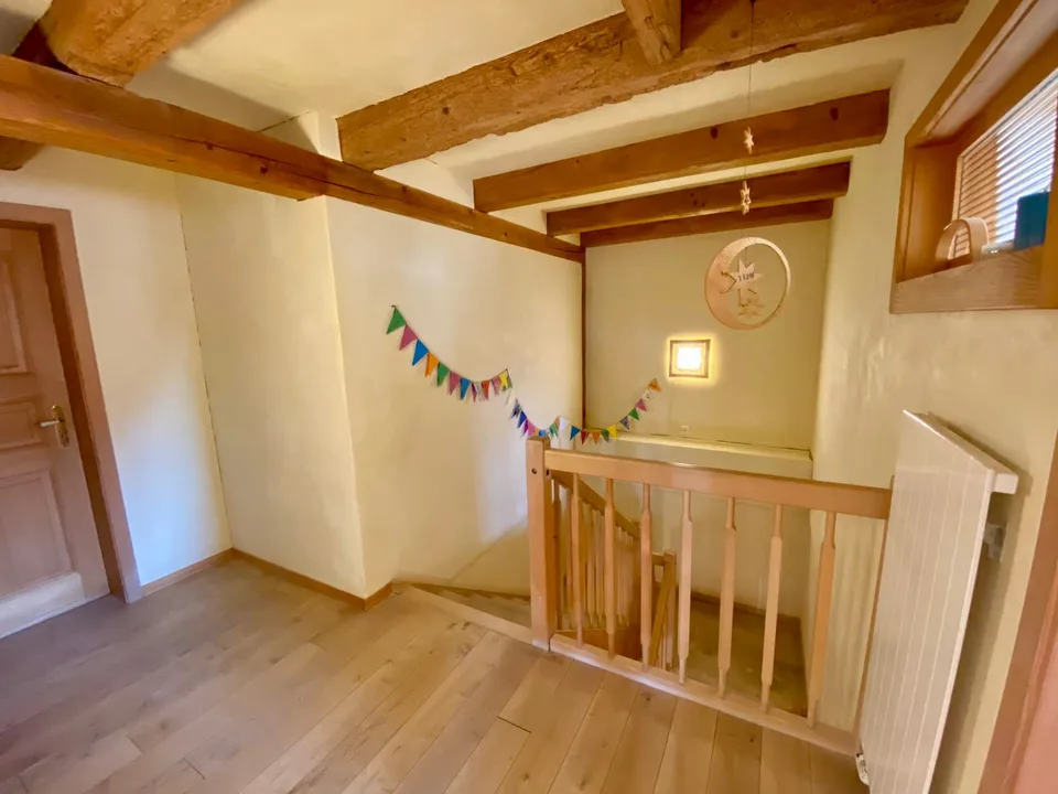 Geräumiges Haus mit Garten, Garage, Scheune – Foto 28 von 30