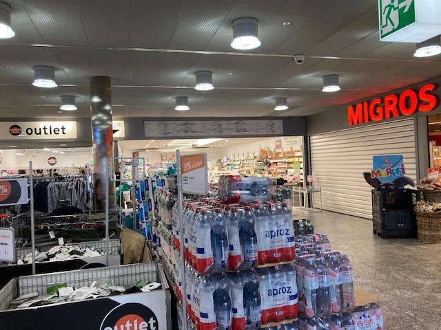 Grosszügige Gewerbefläche im Migros Center Niederurnen
