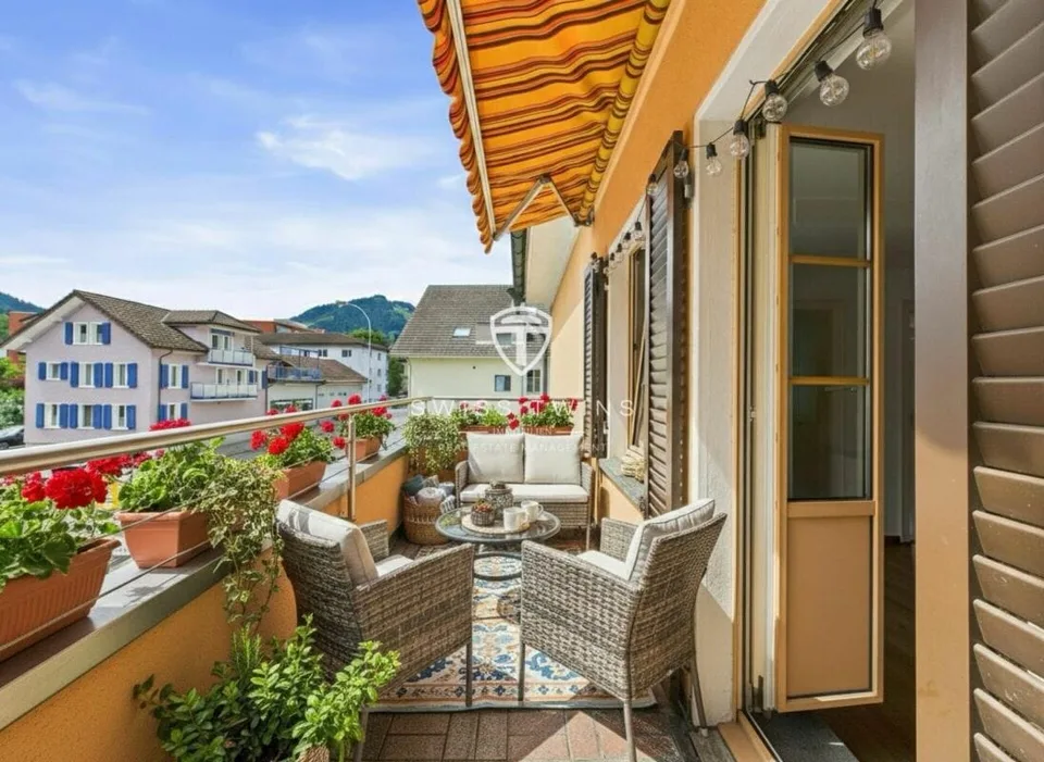 Spacious 6.5-room apartment with a far-reaching view in Schüpfheim for rent