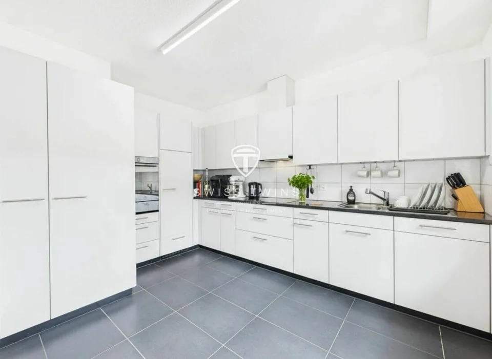 Spacious 6.5-room apartment with a far-reaching view in Schüpfheim for rent