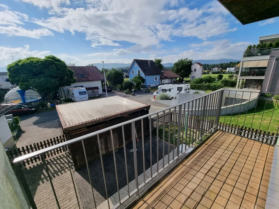 Bright 1-room studio with balcony for rent in Wolfwil