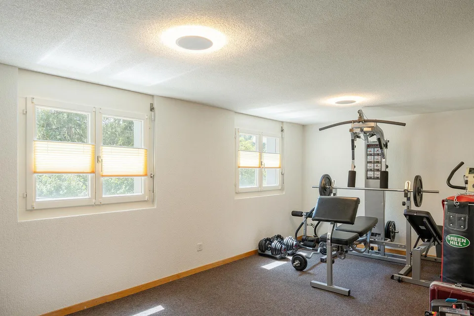 Detached single-family house with pool and plenty of outdoor space