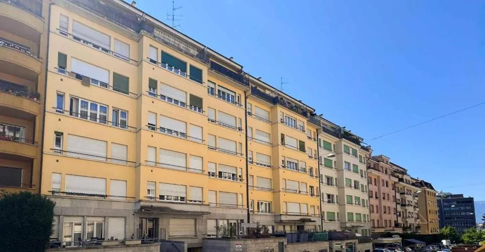 Dépôt de 15m2 à Champel