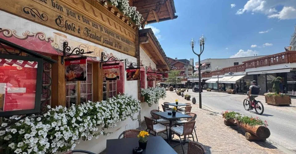 EXCLUSIF - Arcade de 167 m2 à louer à Crans-Montana