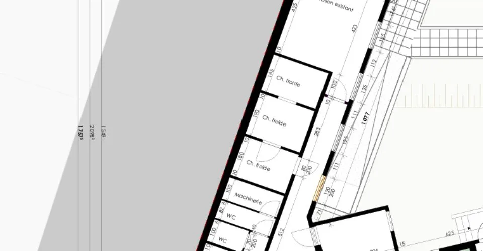 Commercial space located on the ground floor