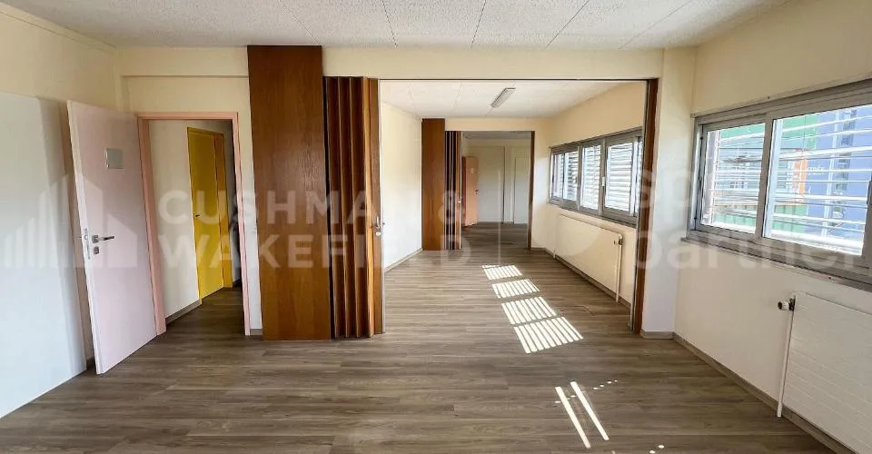 Atelier, showroom et bureaux - 940 m² | SATIGNY–ZIMEYSA