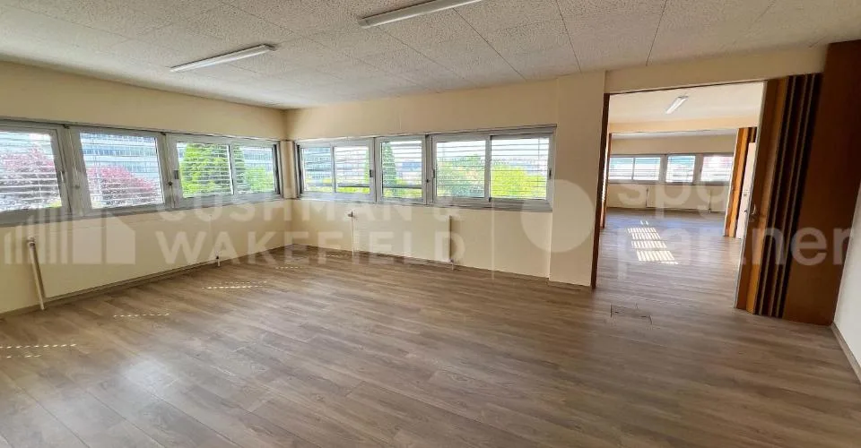 Atelier, showroom et bureaux - 940 m² | SATIGNY–ZIMEYSA