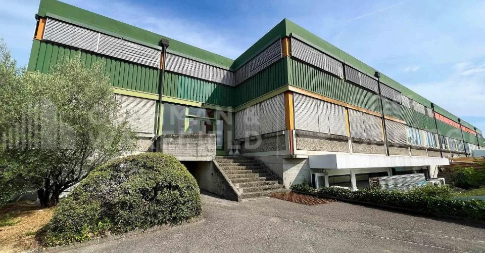 Atelier, showroom et bureaux - 940 m² | SATIGNY–ZIMEYSA