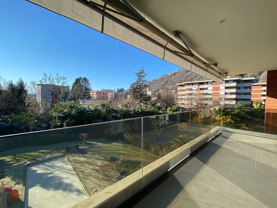 Geräumige 3.5 Zimmer mit Terrasse in Agno