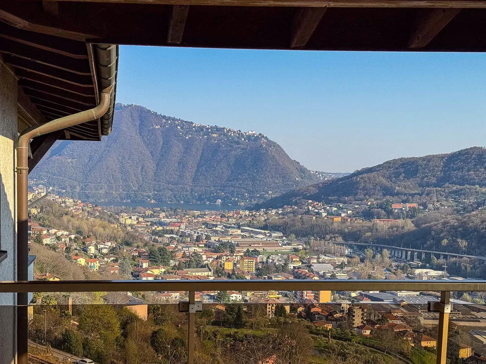 3,5-Zimmer-Wohnung mit Terrasse und offener Aussicht in Vacallo