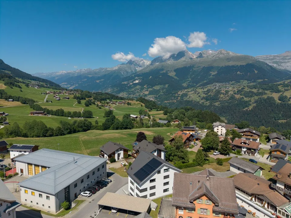 Exclusive 3½-room apartment in Scandinavian style in Obersaxen