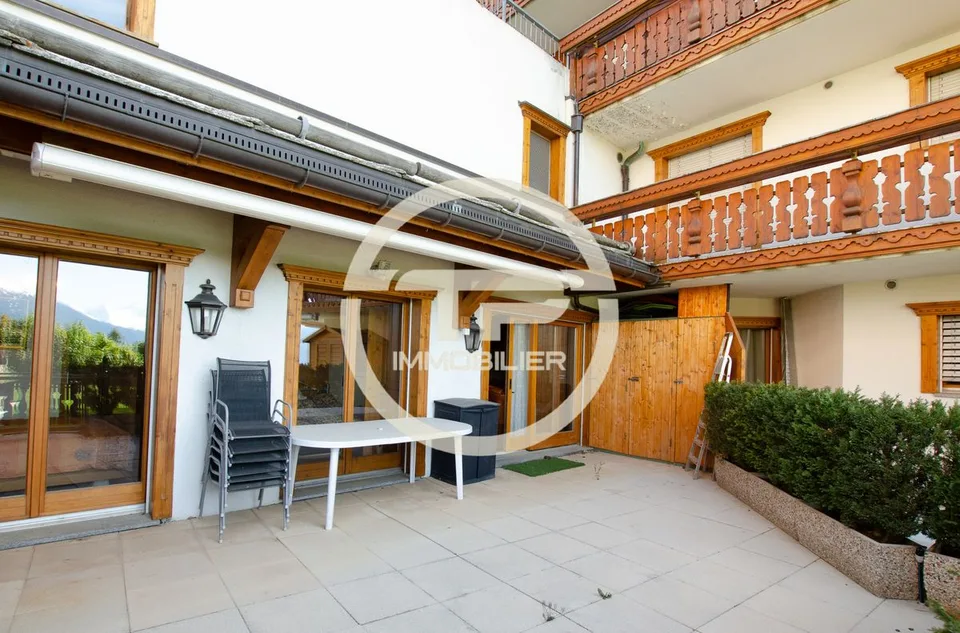 Exceptional 3.5-room apartment with panoramic view on the garden level in the center of Montana