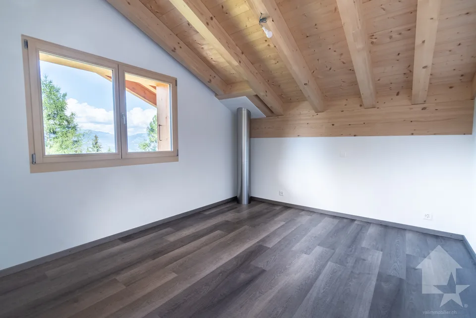 A 20 minutes de Monthey chalet NEUF disponible de suite et garanti