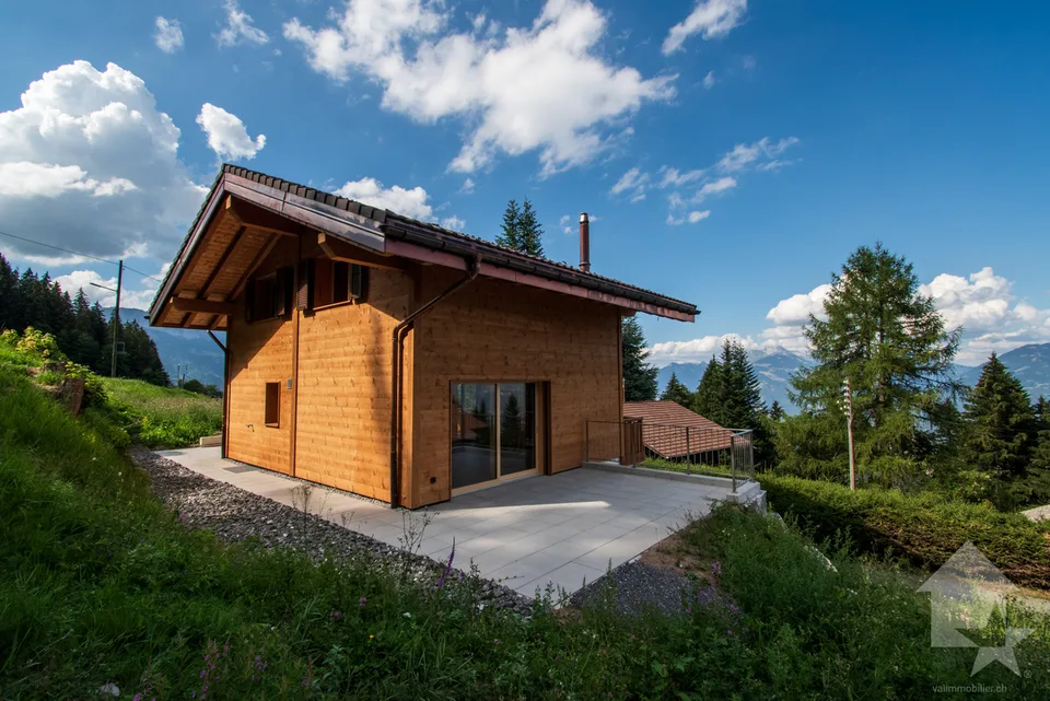 A 20 minutes de Monthey chalet NEUF disponible de suite et garanti