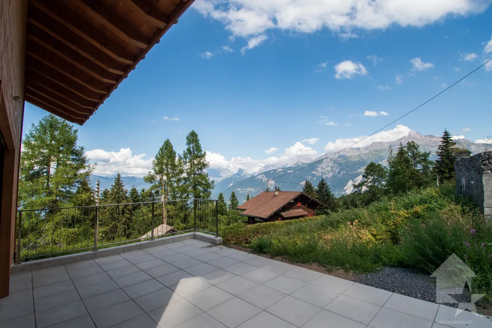 A 20 minutes de Monthey chalet NEUF disponible de suite et garanti