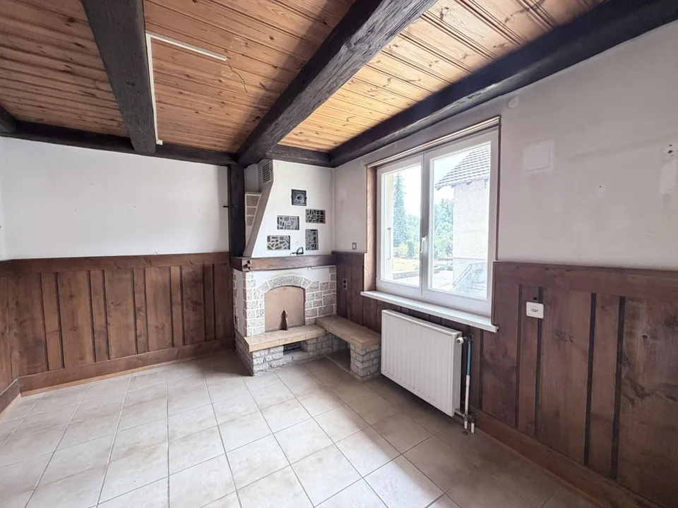 Haus, Develier - 560000