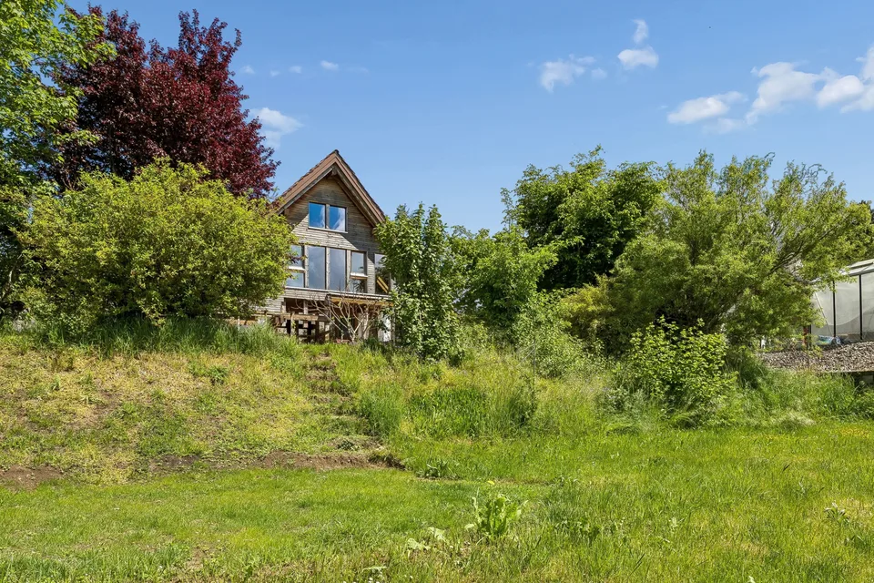 Einfamilienhaus mit grossem Garten, Charakter, Ruhe und herrlicher Fernsicht