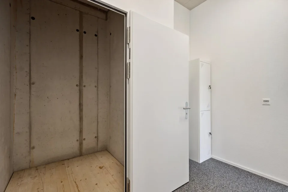 Modern 3.5-room apartment with 18 m² balcony in Bollodingen